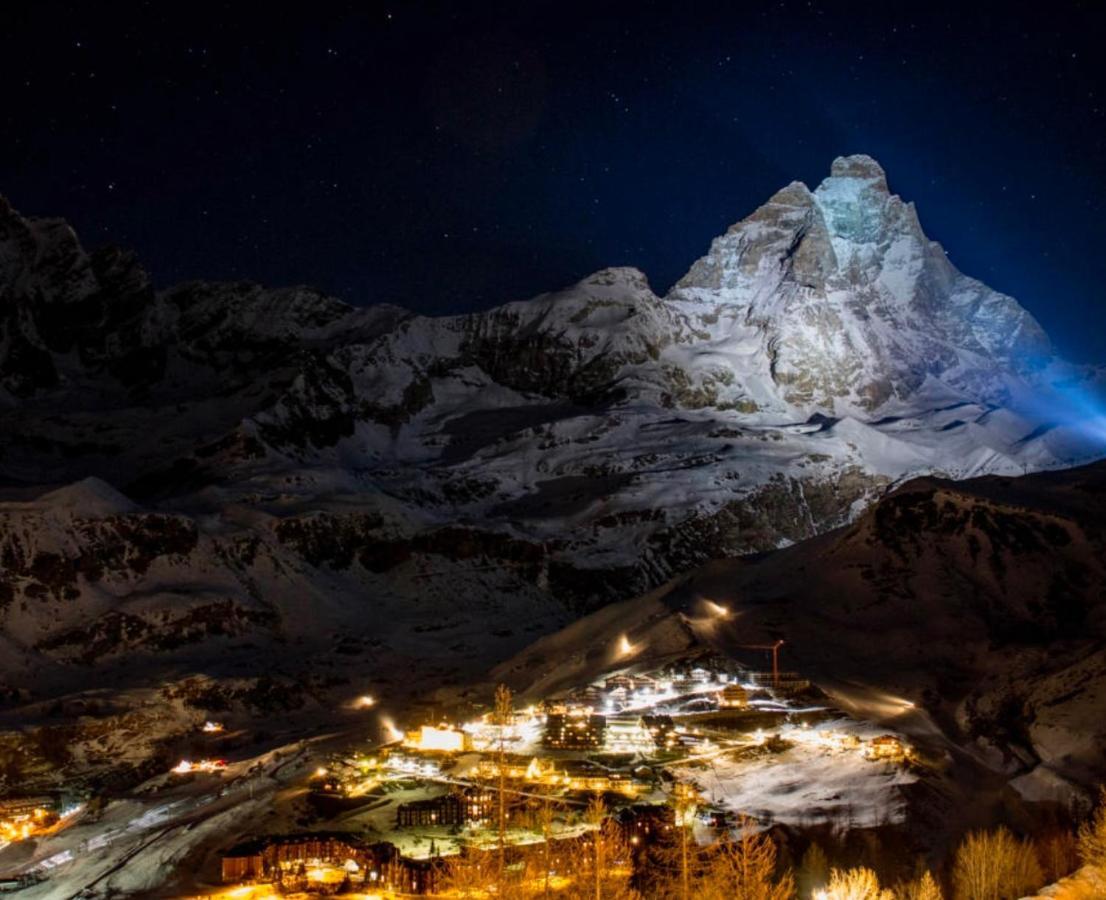 Апартаменты Monolocale La Terrazza Sulla Neve-Cervinia Брей-Червиния Экстерьер фото